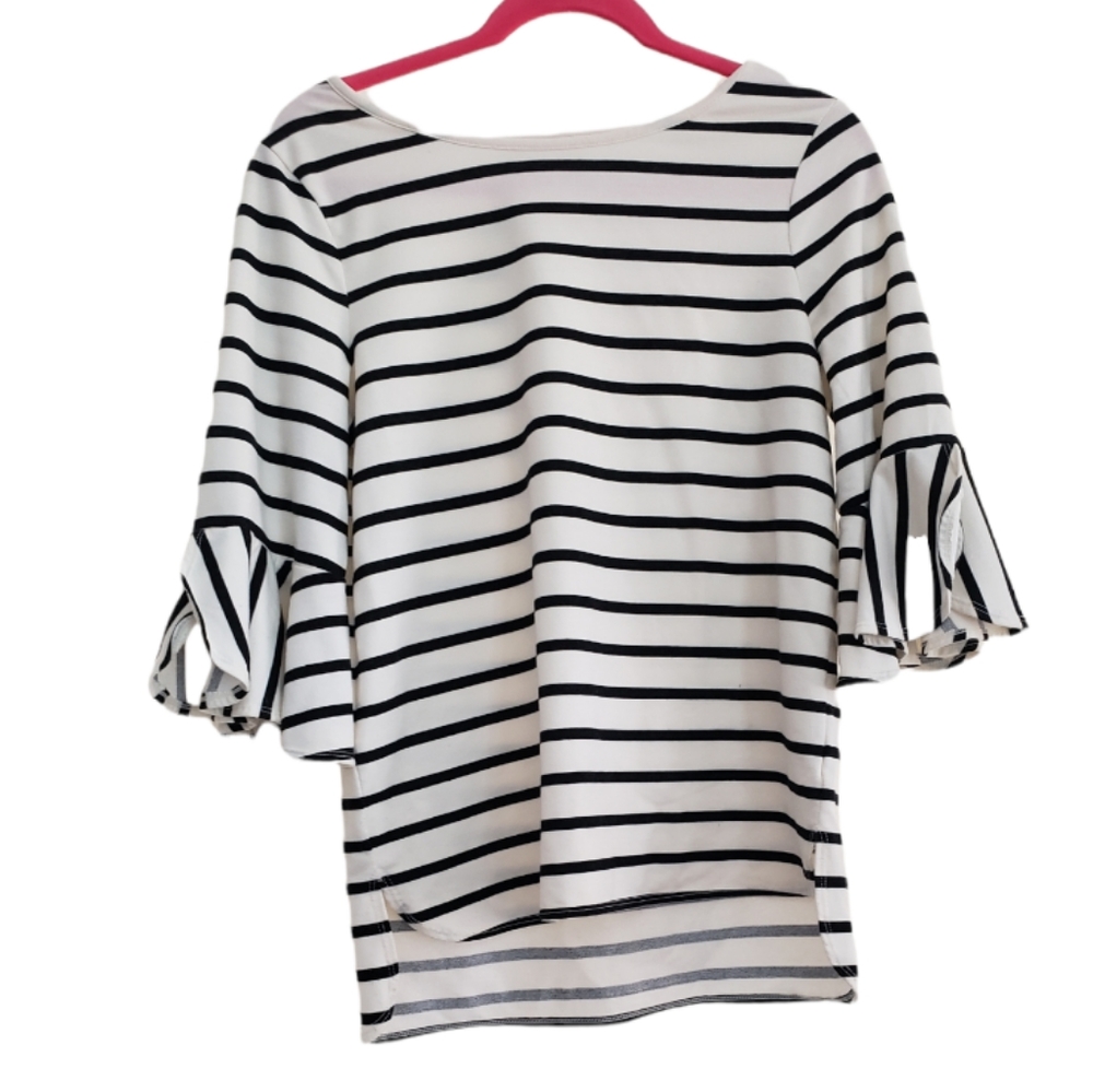 MAX STUDIO weekend black&white stripes ruffled sleeve Small
